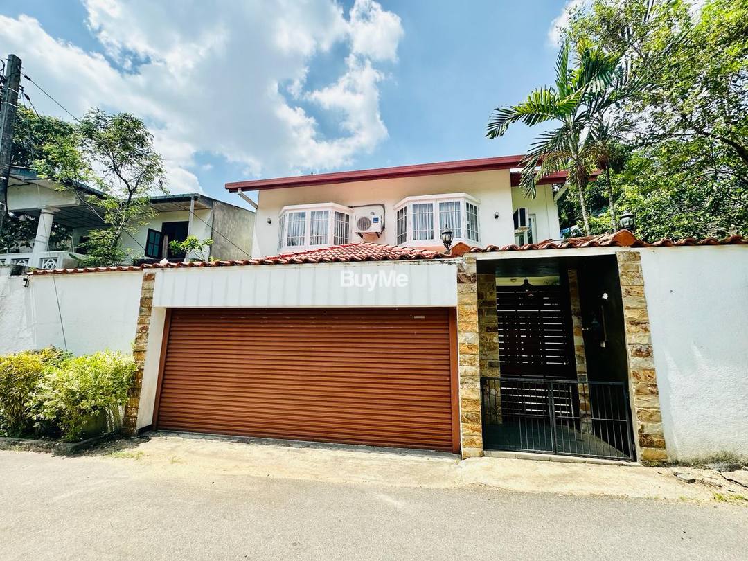 LUXURY 2 STOREY HOUSE FOR SALE IN RAJAGIRIYA - BUTHGAMUWA ROAD -(S306)