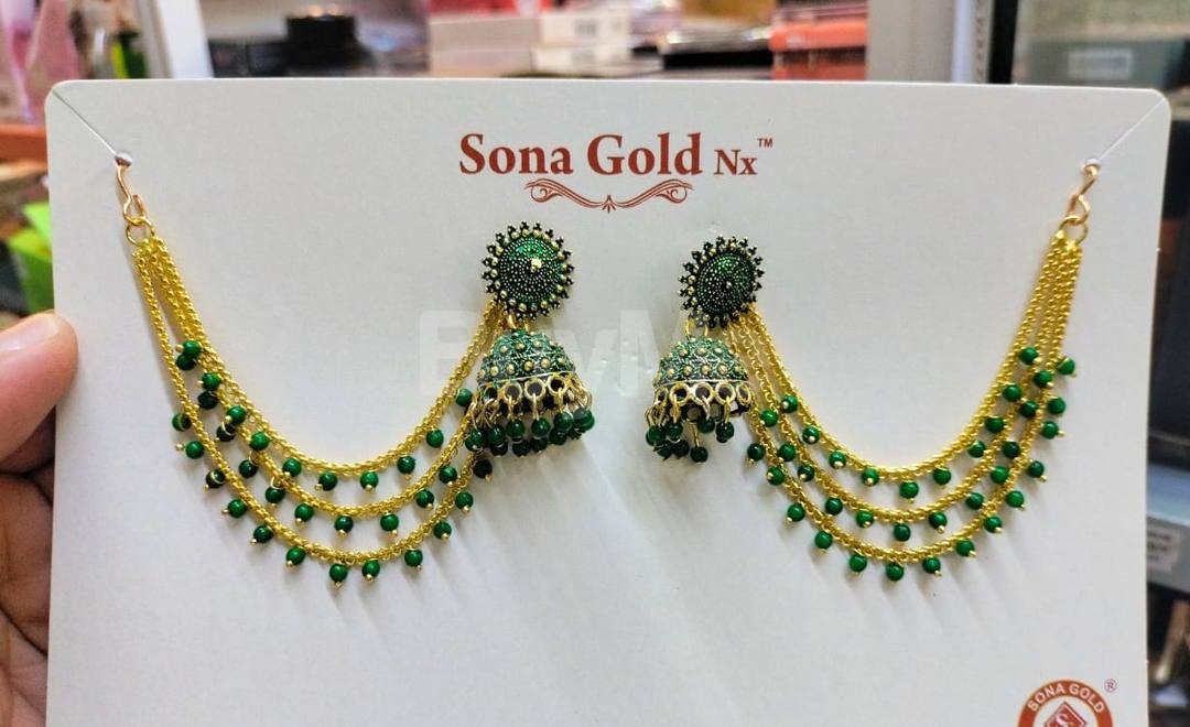 JUMKI MAATTAL EARRING WITH GREEN BEADS