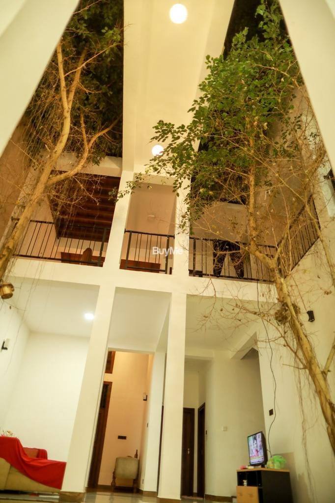 LUXURY HOUSE AVAILABLE FOR SALE IN KANDY - NATTHARANPOTHA