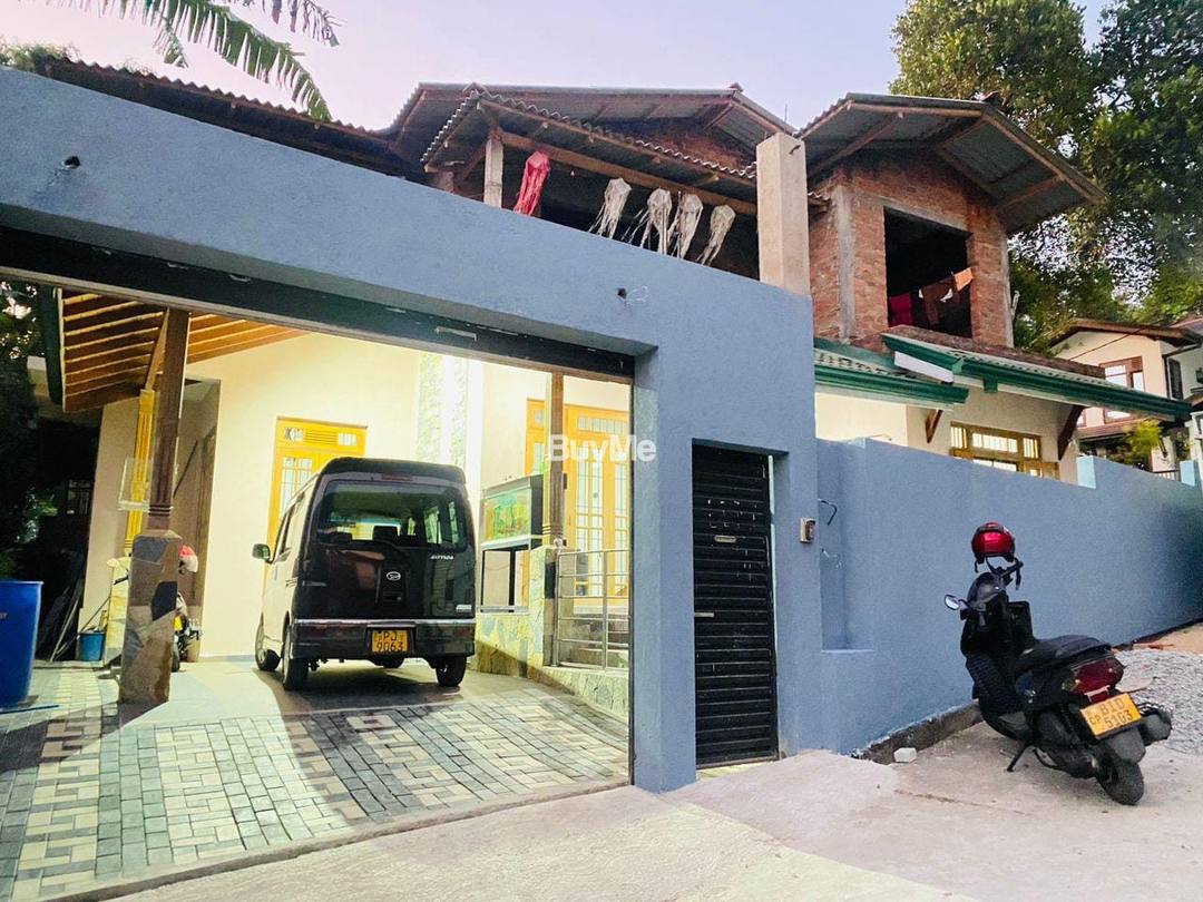 HOUSE AVAILABLE FOR SALE IN KANDY, DIGANA