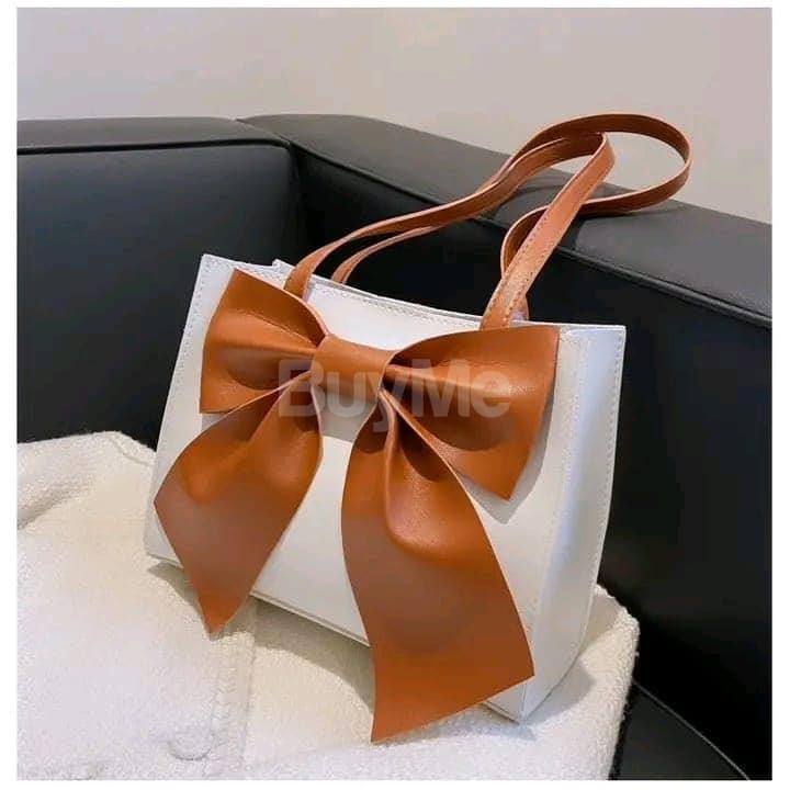 HANDBAG COLLECTION FOR LADIES