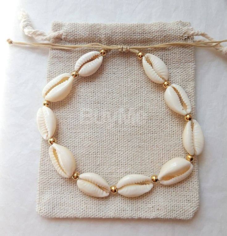 SHELL BRACELET