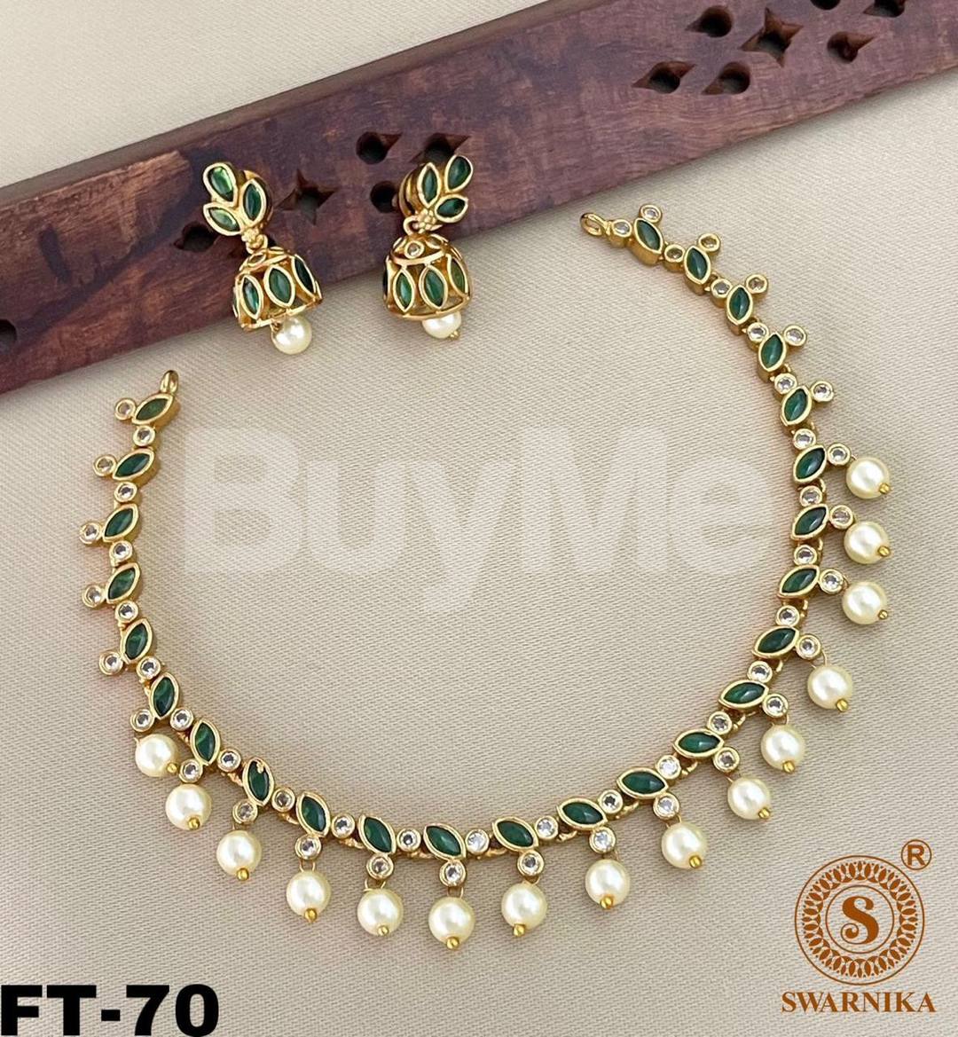 GREEN JEWELLERY SET