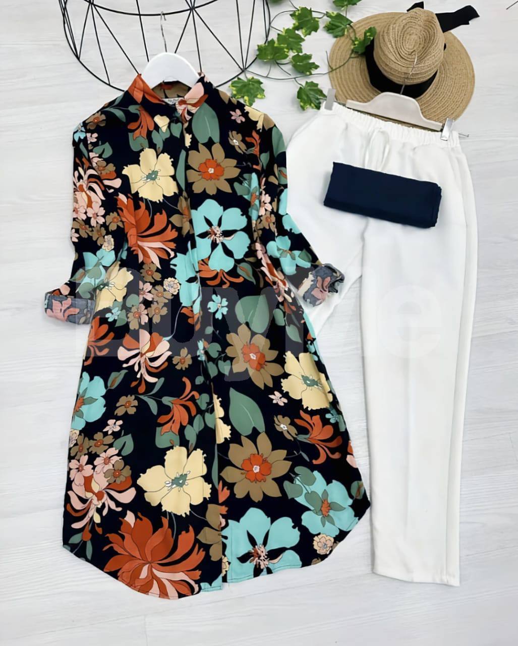 KURTI AND PLAZZO PANT SET