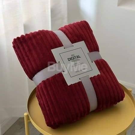 RIBBED BLANKET PLAIN DYED DESIGN