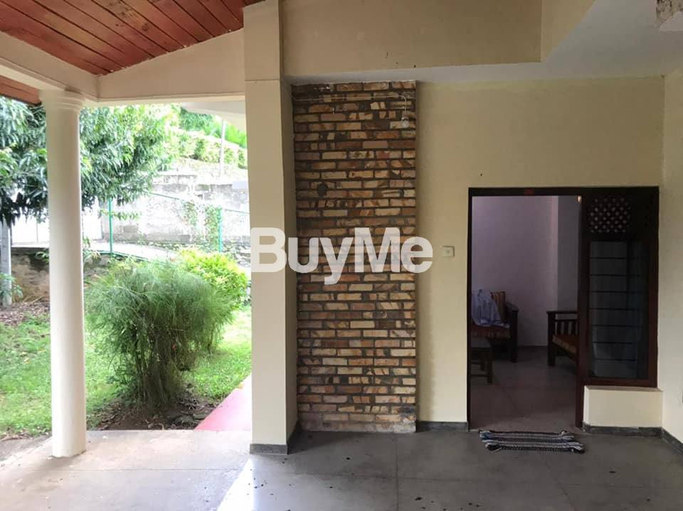 HOUSE AVAILABLE FOR SALE IN KANDY (BALAGOLLA)