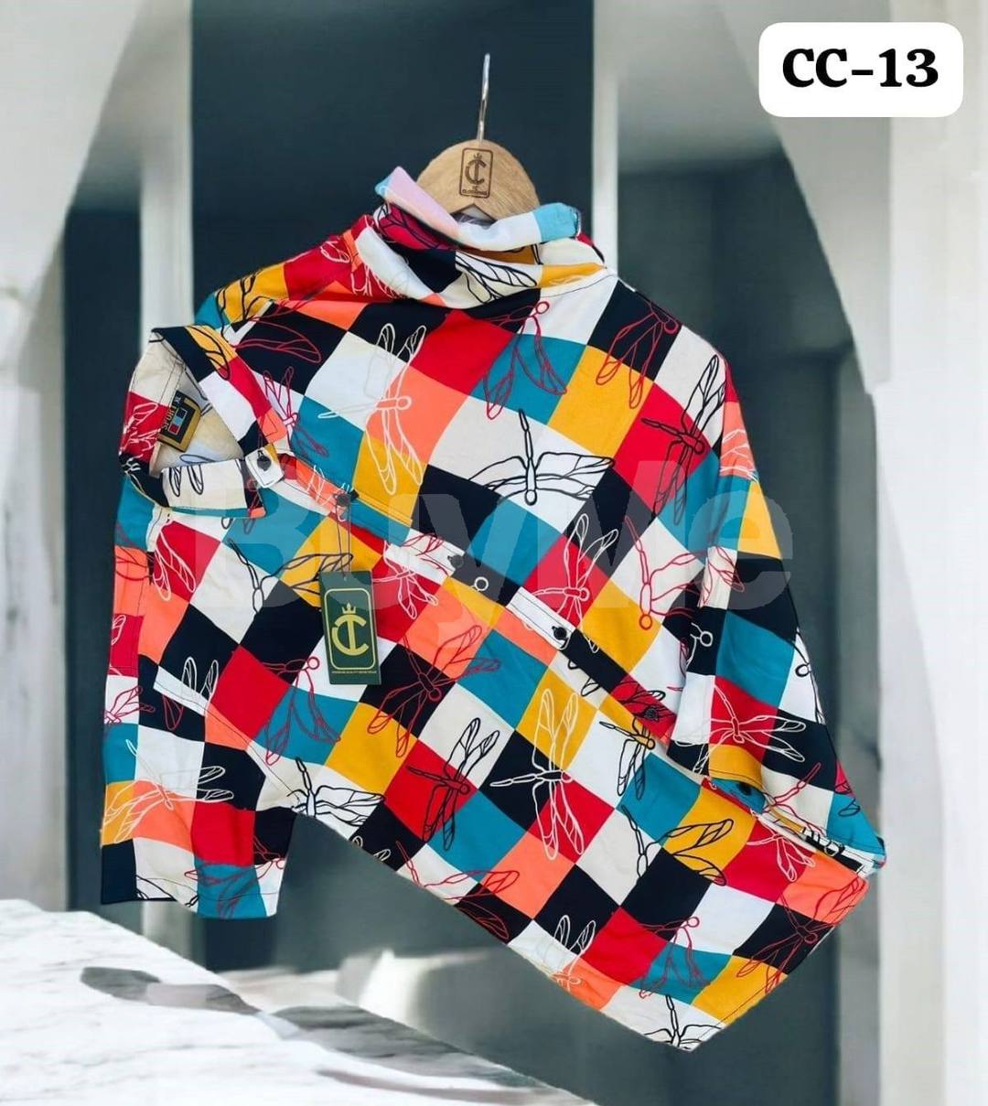 VIBRANT SHORT SLEEVE HAWAIN SHIRT