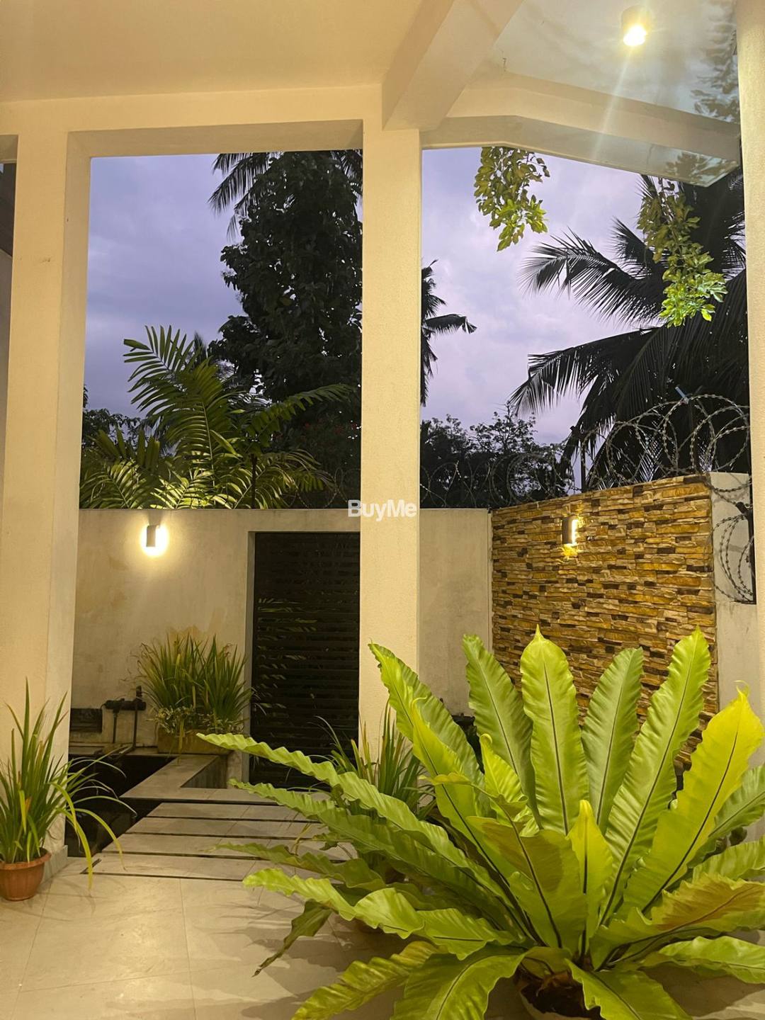 HOUSE FOR SALE OR RENT IN BADDEGANA PITAKOTTE