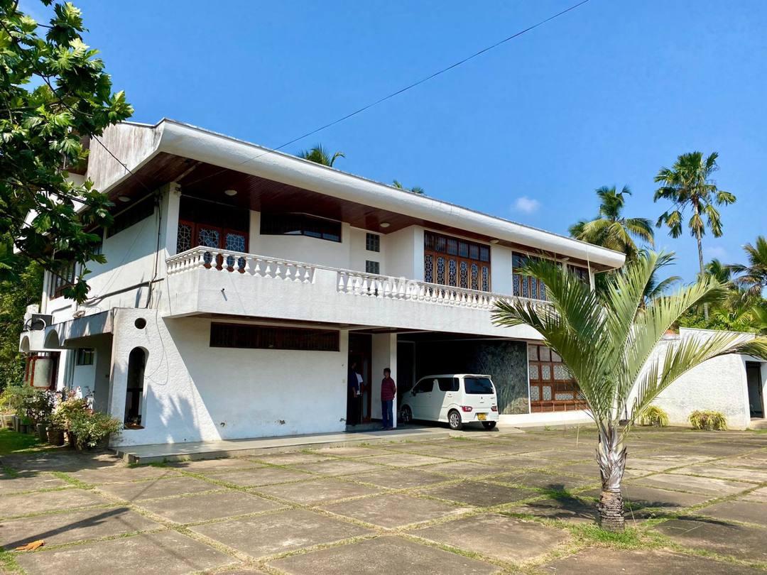 HOUSE FOR SALE AT NEGOMBO