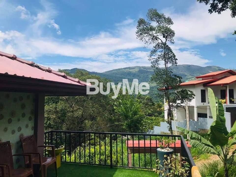 LUXURY HOUSE FOR SALE IN GELIOYA - KANDY
