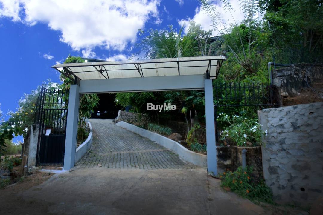 HOUSE FOR SALE - PERADENIYA, KANDY