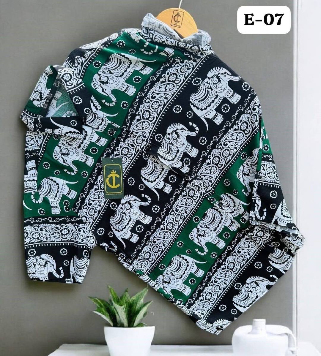 THE ELEPHANT PRINTED HAWAIIAN SHIRT - GREEN