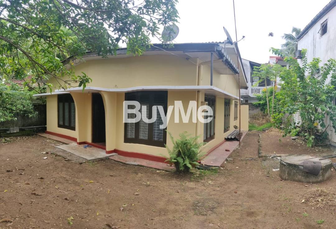 HOUSE FOR SALE IN SARIKKAMULLA,THAKSHILA ROAD - PANADURA