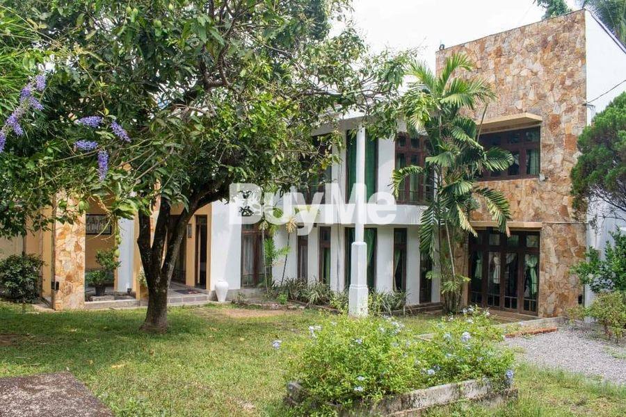 MODERN HOUSE FOR SALE IN MAHARA