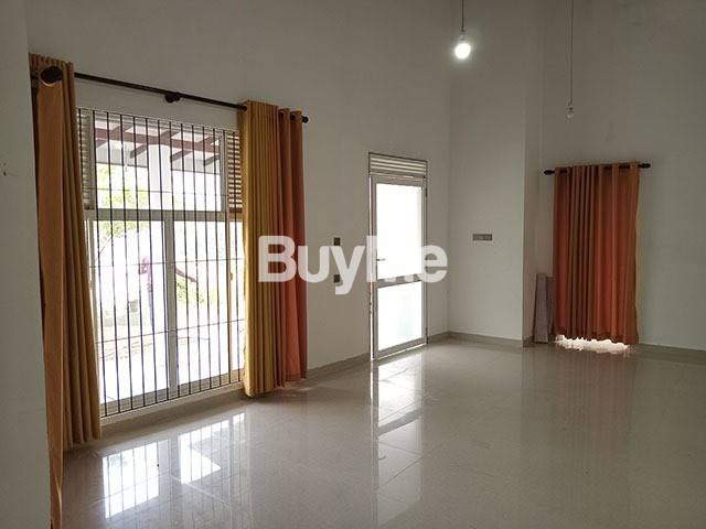 HOUSE FOR SALE IN AMITIRIGALA - URGENT