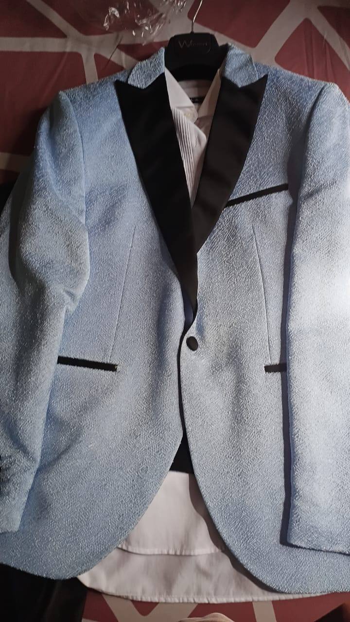 COURT SUIT FOR SALE