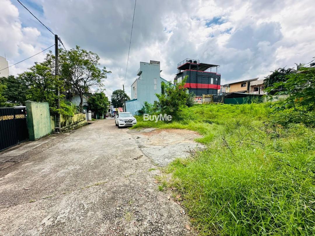 BARE LAND FOR SALE IN ETHUL KOTTE - (S169)
