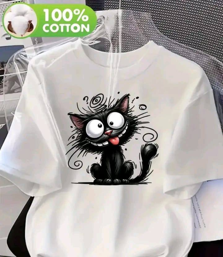 BLACK CAT DESIGN T SHIRT