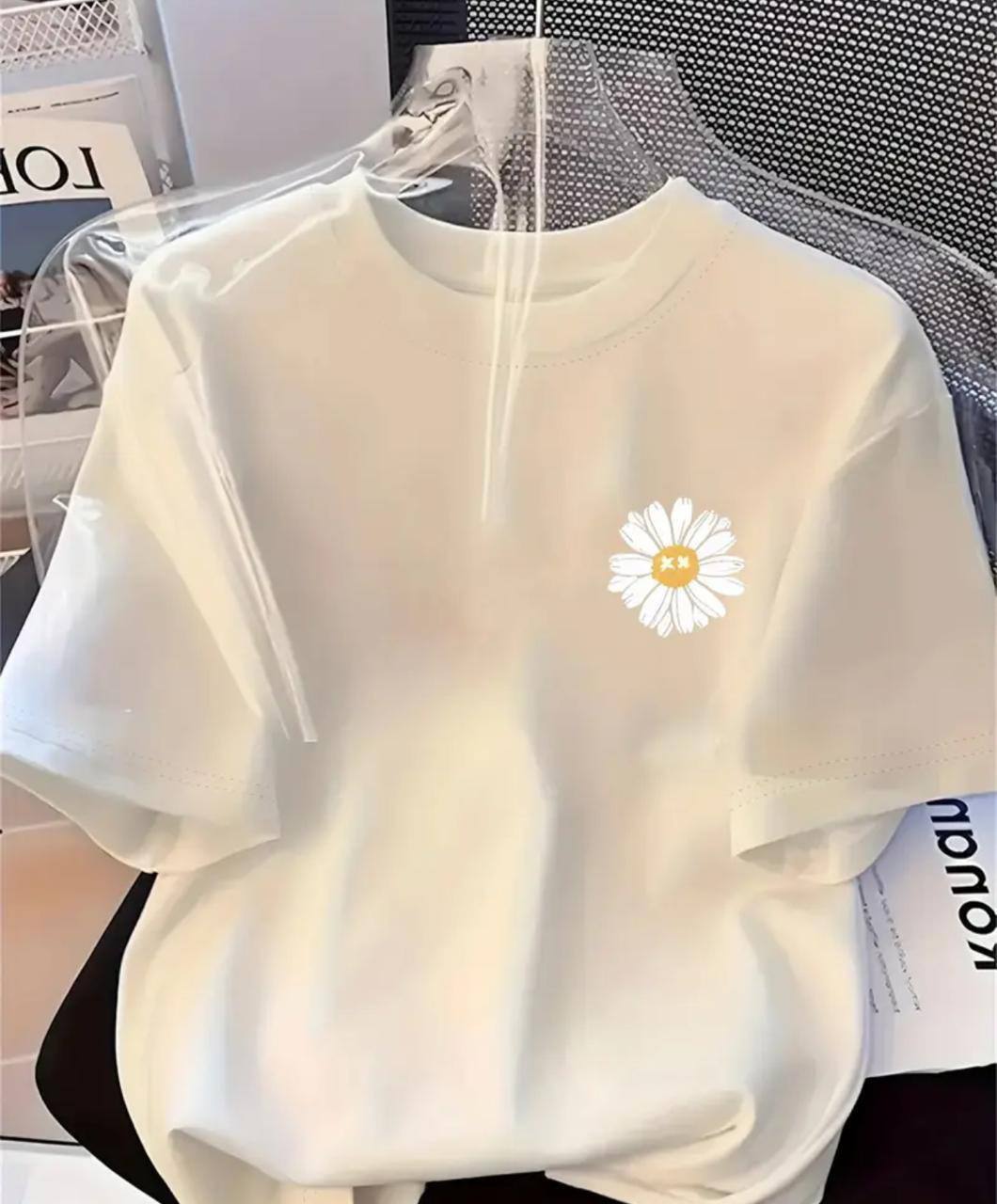 WHITE TEE WITH FLORAL DESIGN