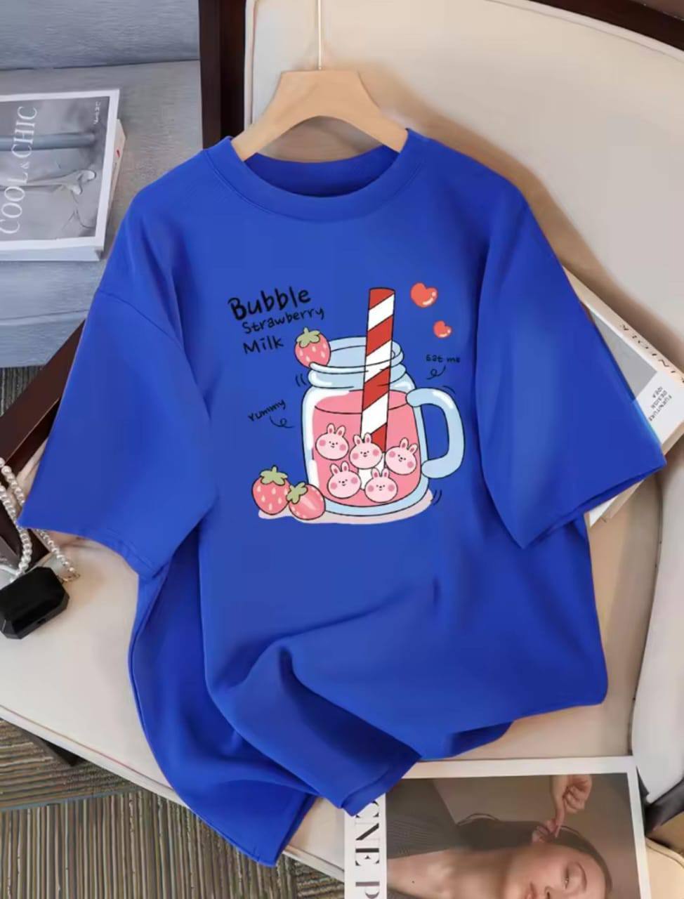 LIGHT BLUE TEE WITH BUBLLE CUP PRINT