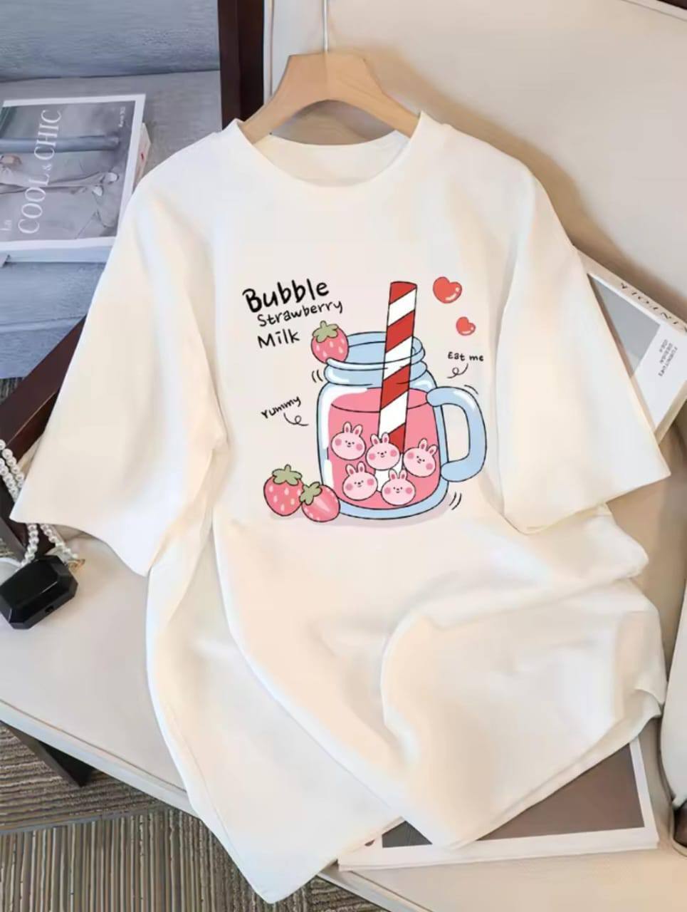 WHITE TEE WITH BUBLLE CUP PRINT