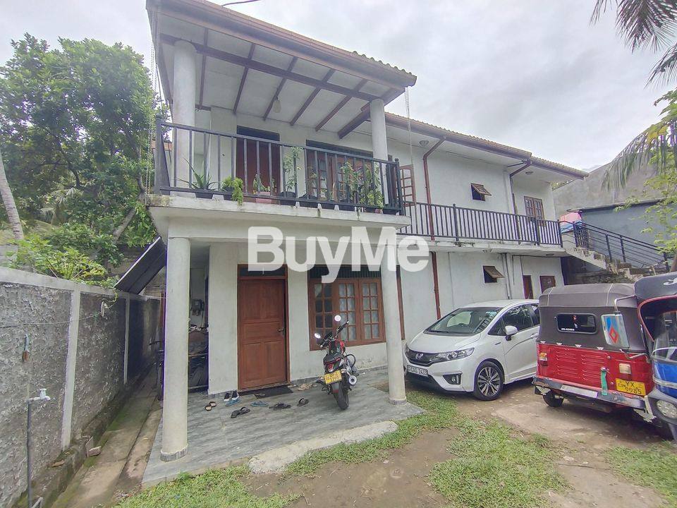 HOUSE FOR SALE IN MOUNT LAVINIA- OFF TEMPLE ROAD