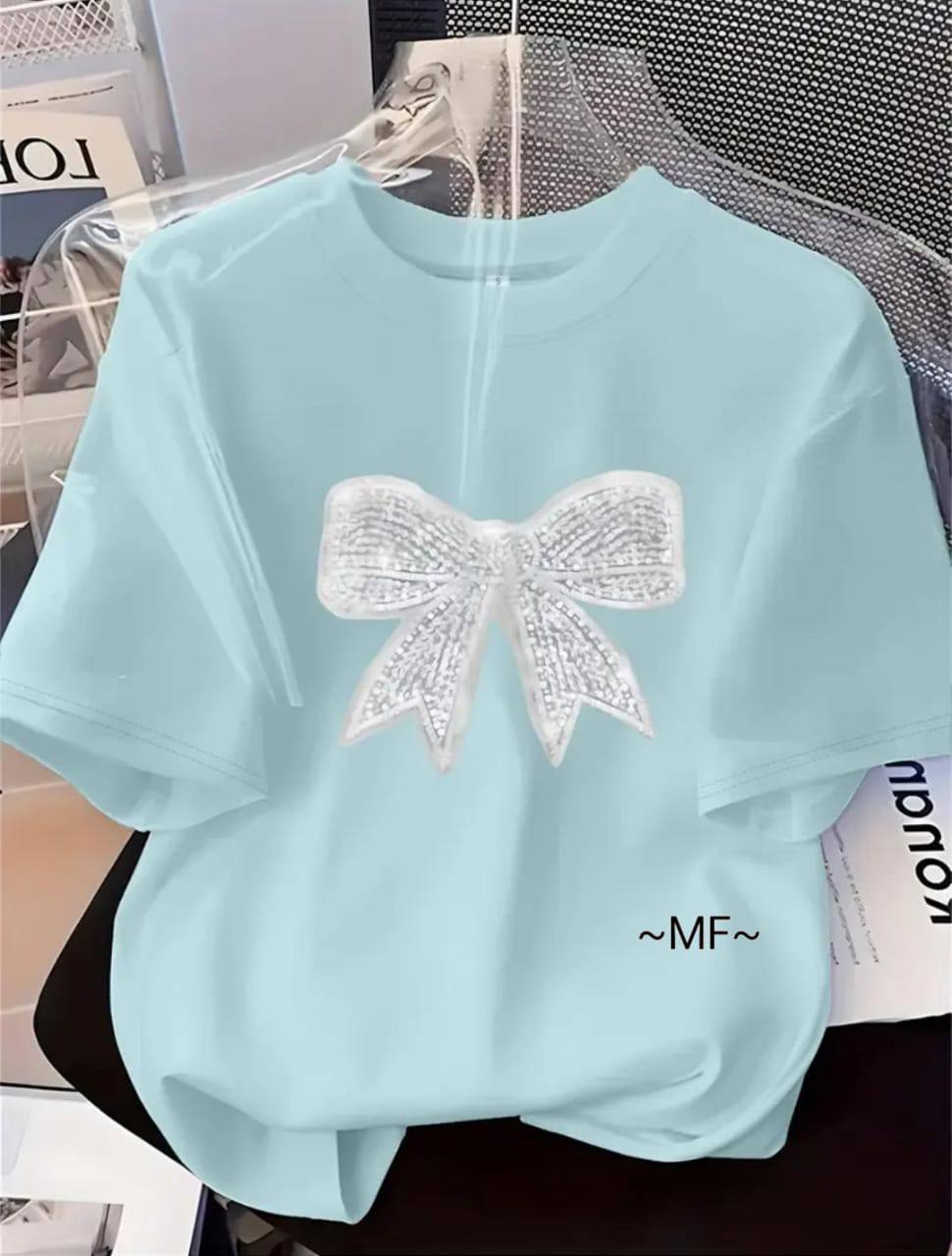 CASUAL TEE WITH BOW PRINT - LIGHT BLUE
