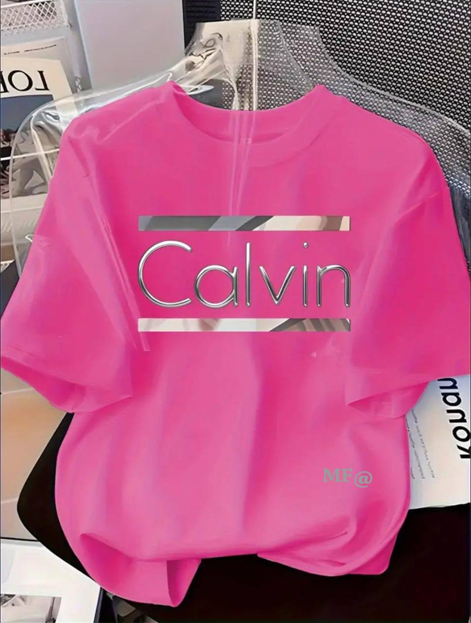 CASUAL TEE WITH CALVIN PRINT - DUSKY PURPLE