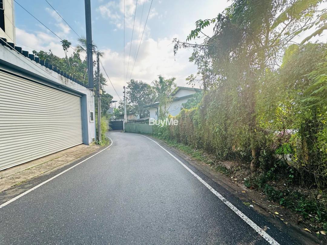BARE LAND SALE IN THALAWATHUGODA - WEERASEKARA ROAD - (S288)