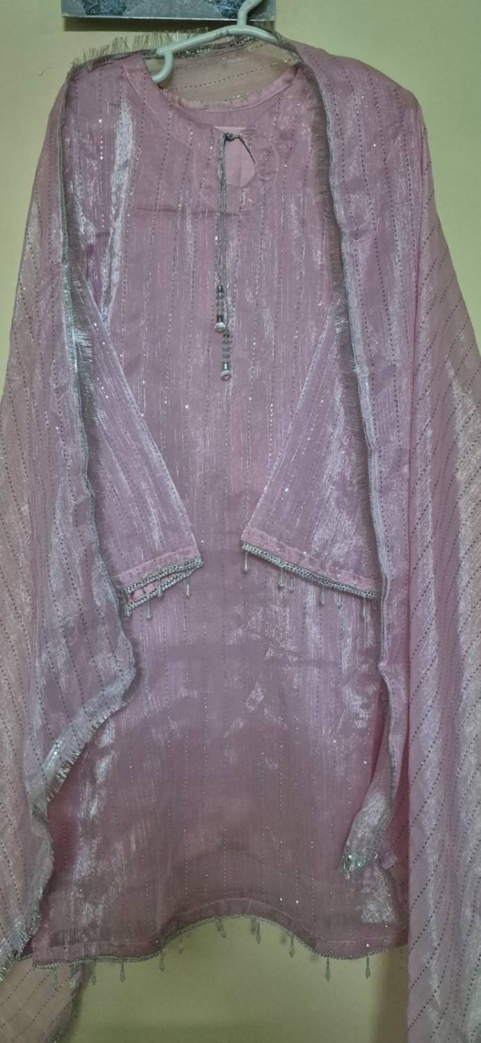 ORGANZA AND CHINA CRINKLE SHALWAR (PAKISTAN) AVAILABLE FOR SALE