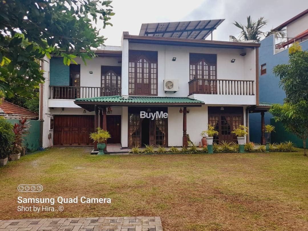 TWO STORY LUXURY HOUSE AVAILABLE FOR SALE AT KATUBEDDA MORATUWA