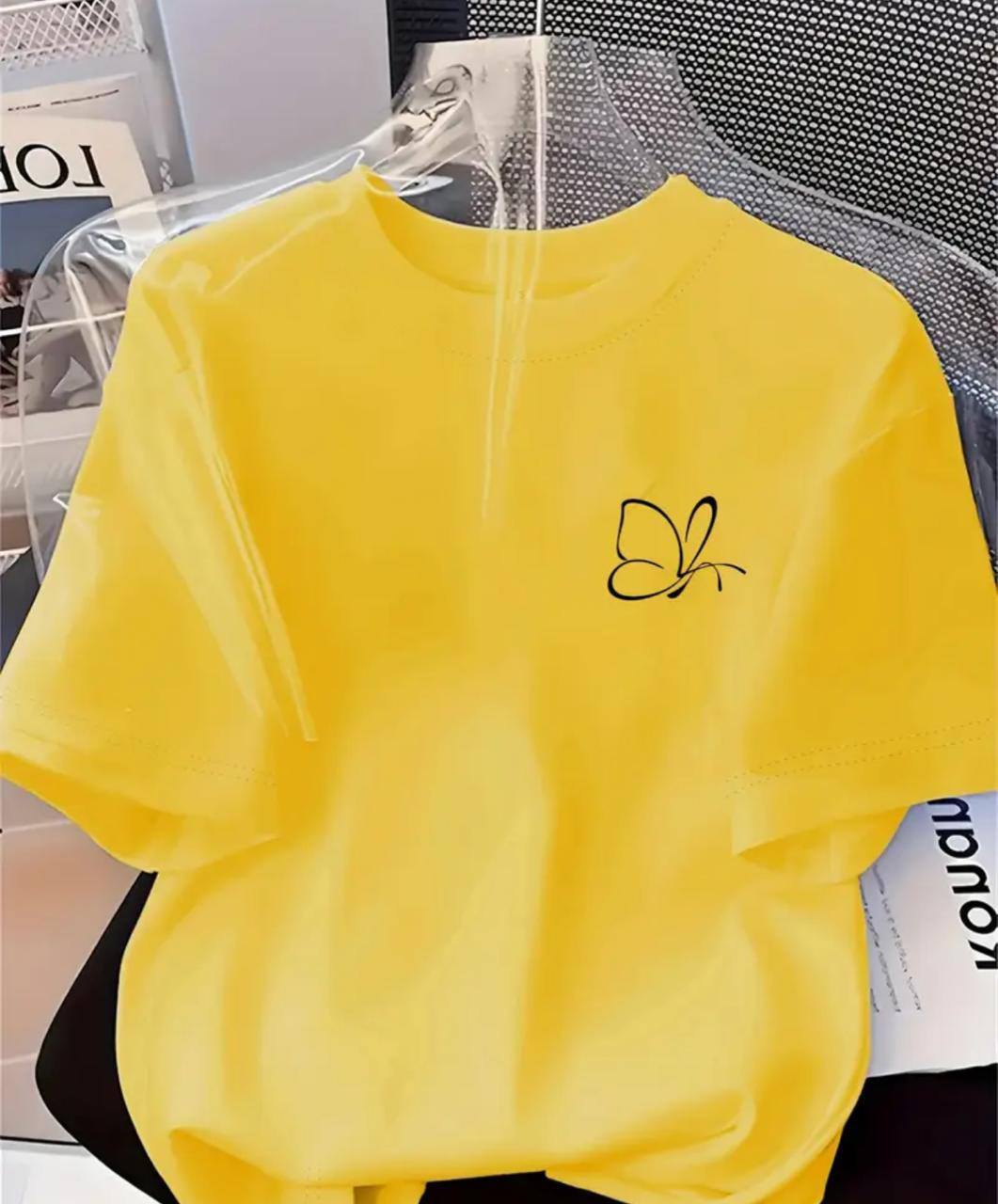 SIMPLE LINE ART BUTTERFLY TEE – YELLOW