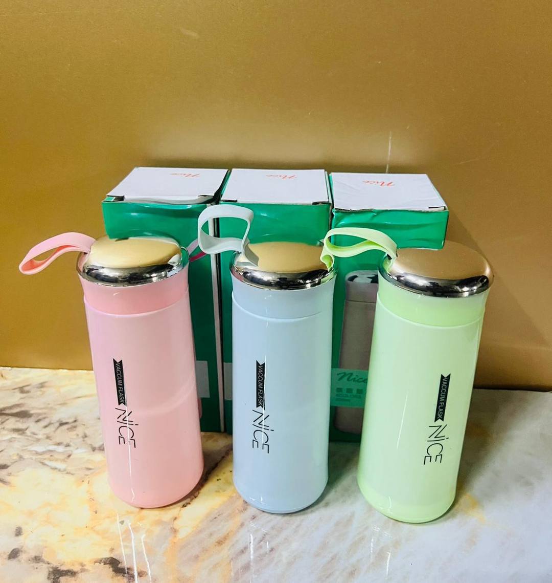 GLASS WATER BOTTLE