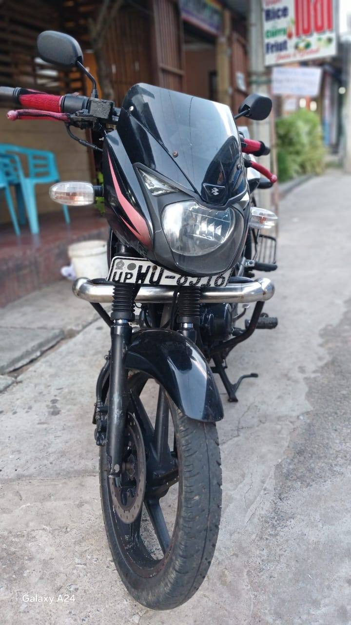 BAJAJ PULSAR 150 2011