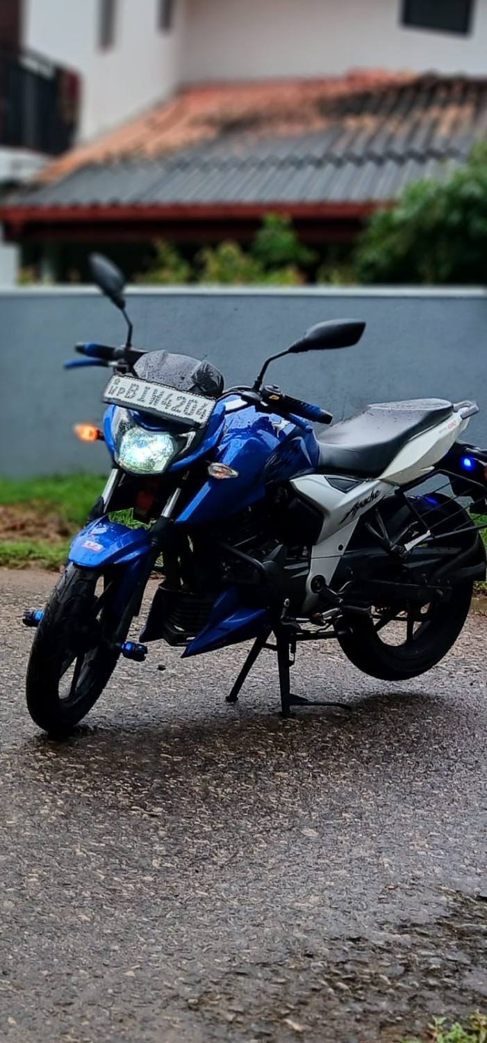 TVS APACHE RTR 160 2021
