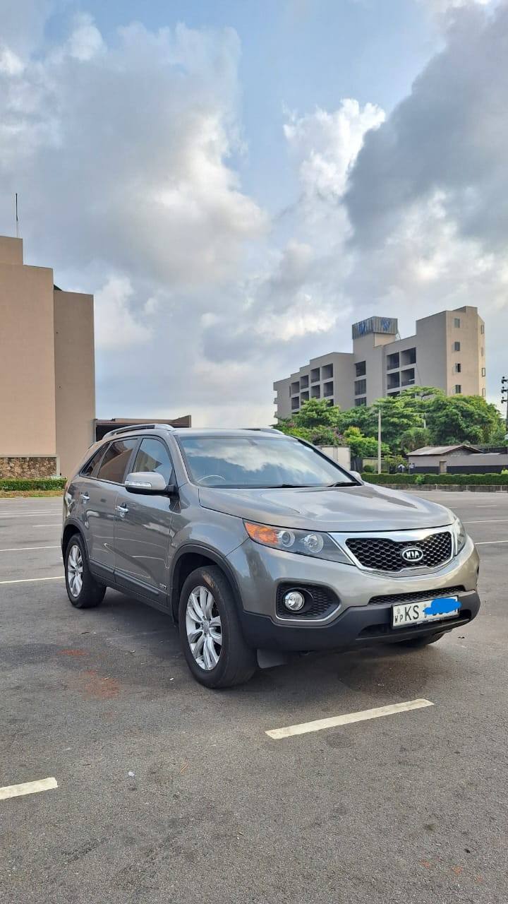 KIA SORENTO 2011