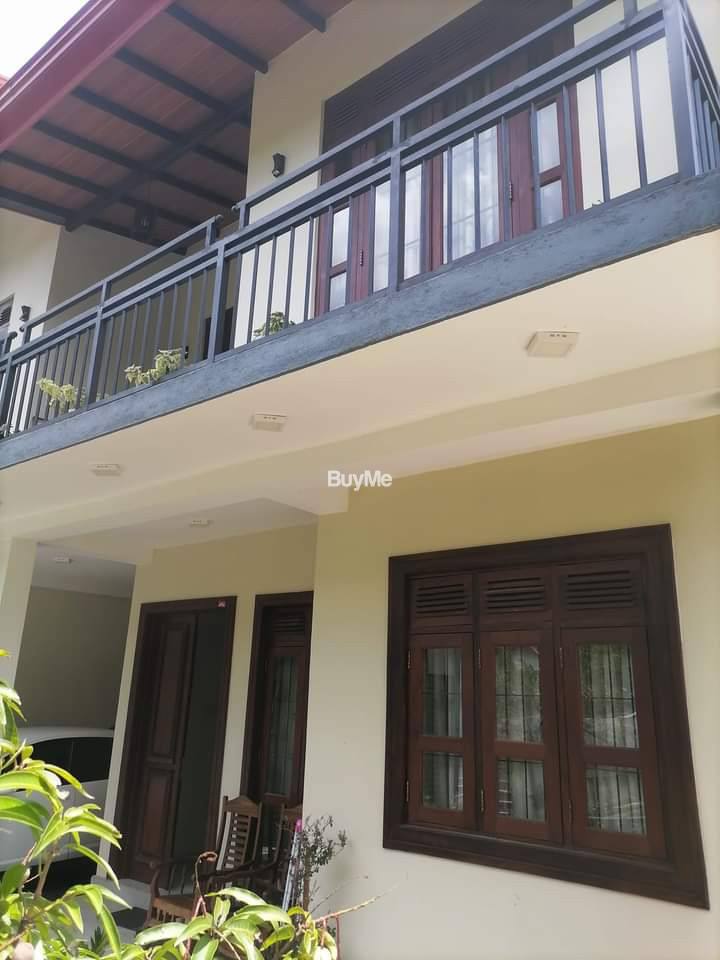 HOUSE AVAILABLE FOR SALE IN KANDY, AMPITIYA