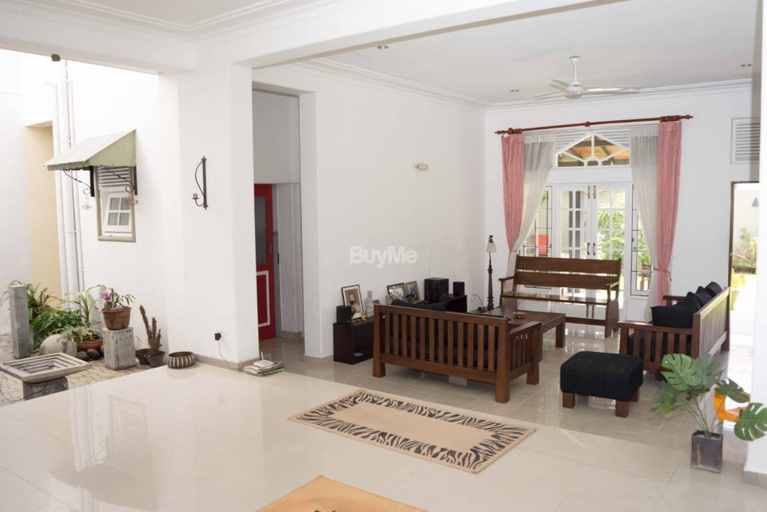 Architect designed Luxury House for Sale in Colombo 5