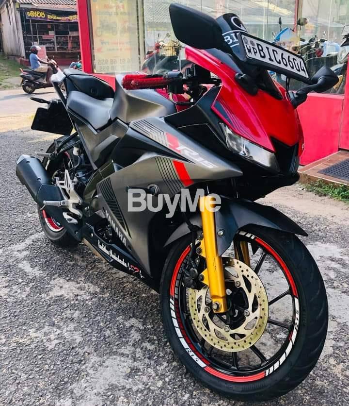 YAMAHA R15 - V3 - 2019