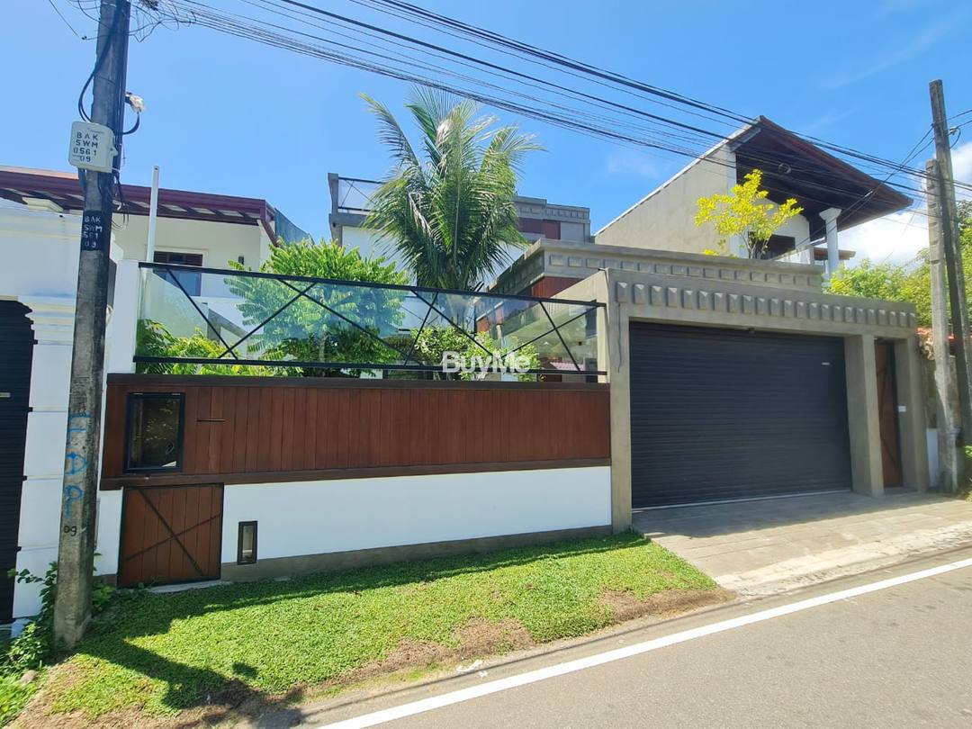 ARCHITECTURE DESIGNED LUXURY THREE STORY HOUSE FOR SALE IN PILIYANDALA MADAPATHA