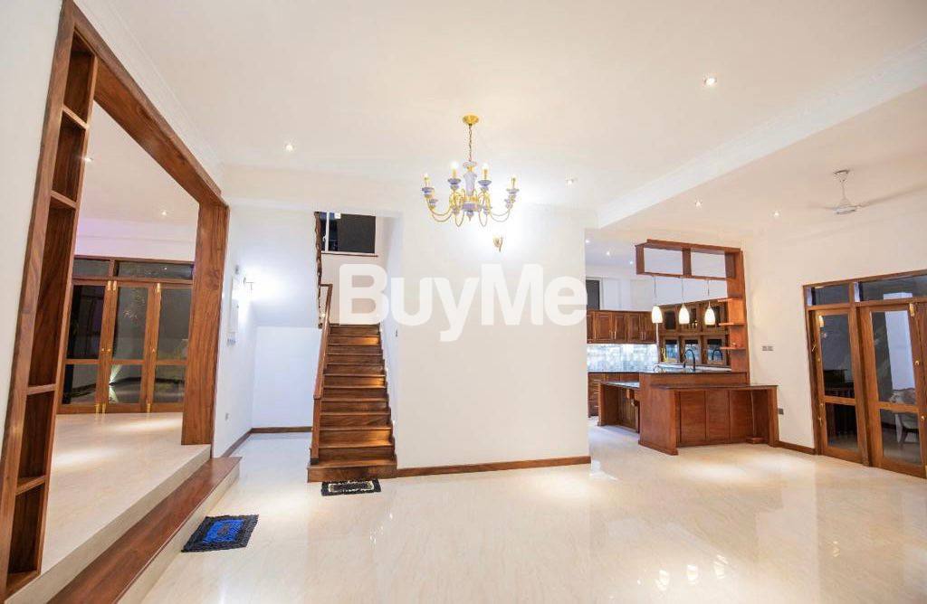 BRAND NEW LUXURIOUS HOUSE - MALABE