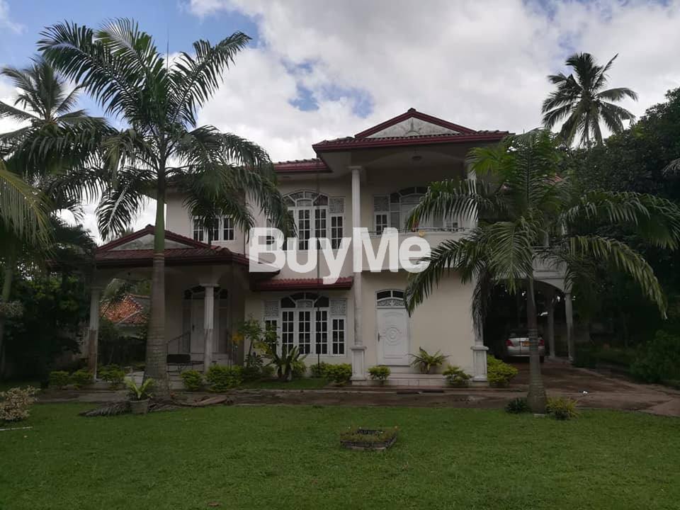 LAND WITH HOUSE FOR SALE IN KADAWATHA