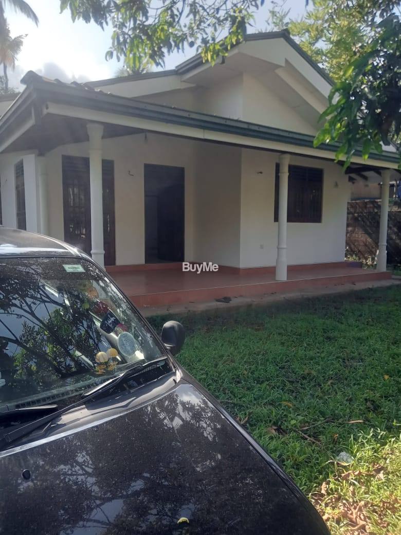 HOUSE FOR SALE IN MINUWANGODA