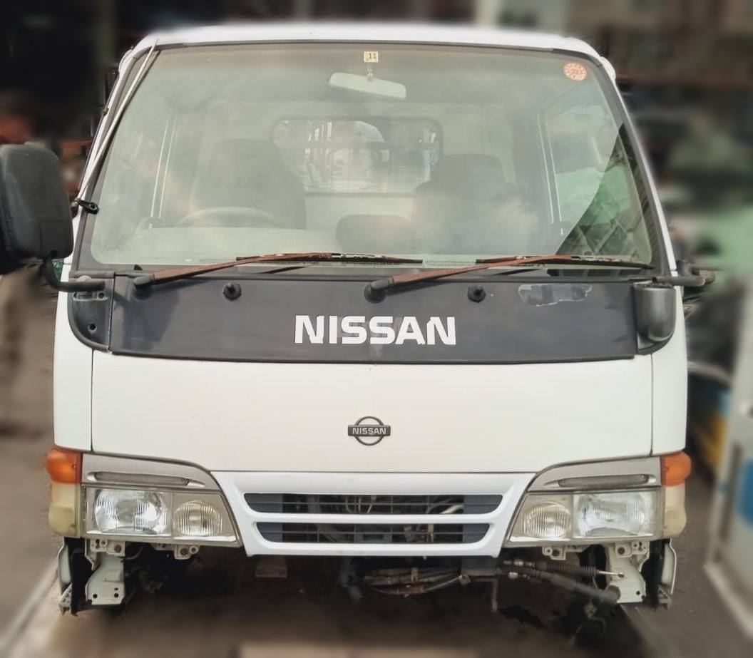 NISSAN ELF CABIN 24V