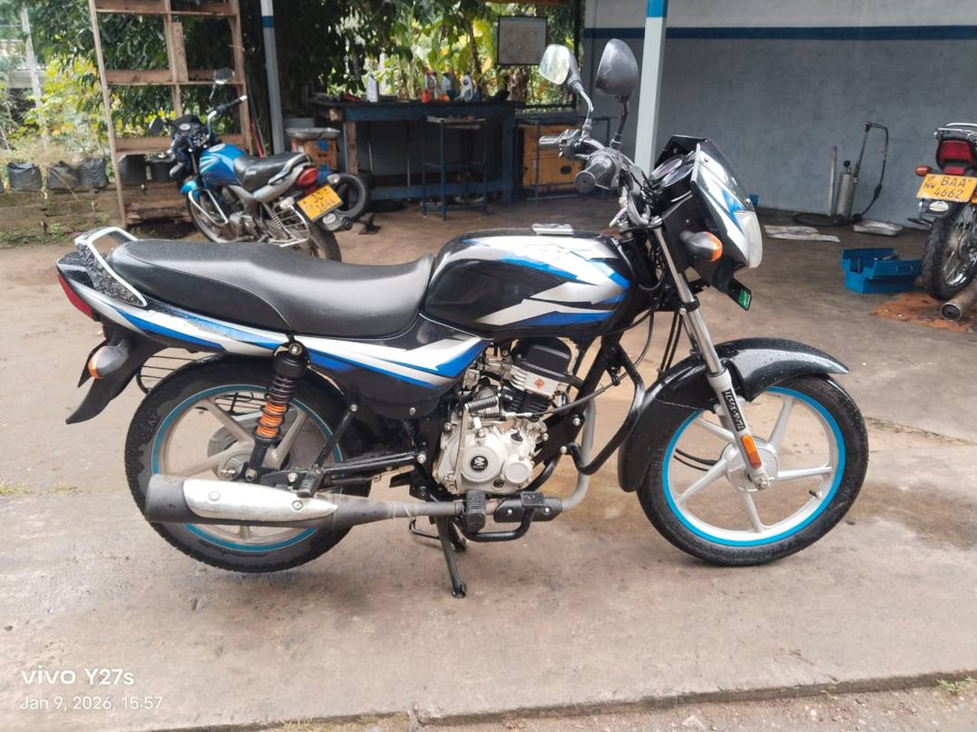 Bajaj CT100 2025