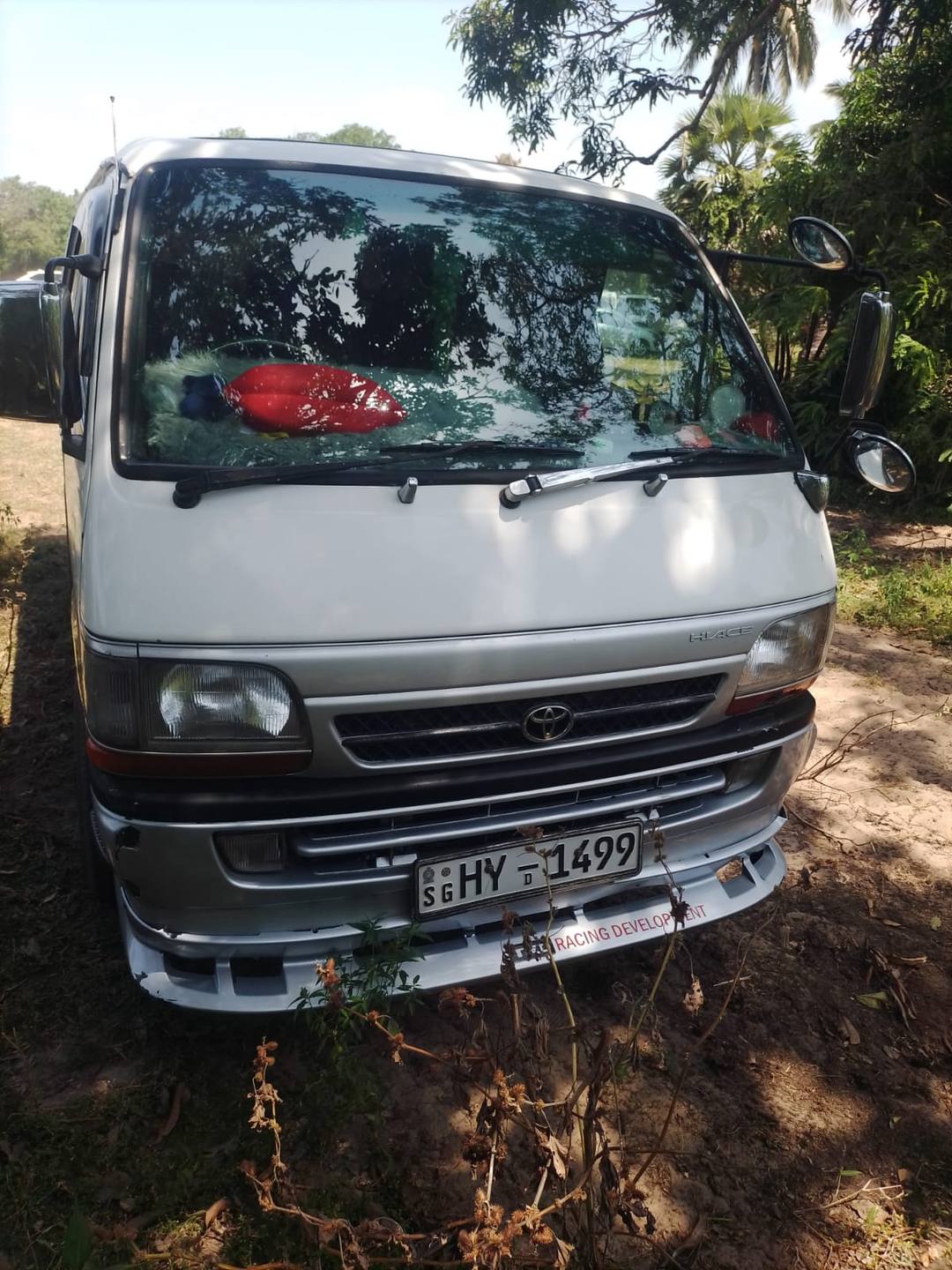 TOYOTA HIACE SUPER GL