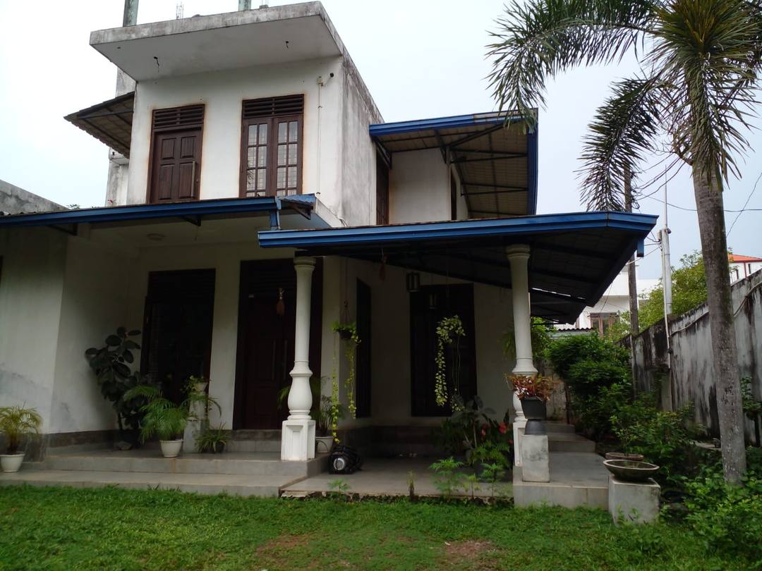 TWO-STOREY HOUSE FOR SALE IN KIRIBATHGODA