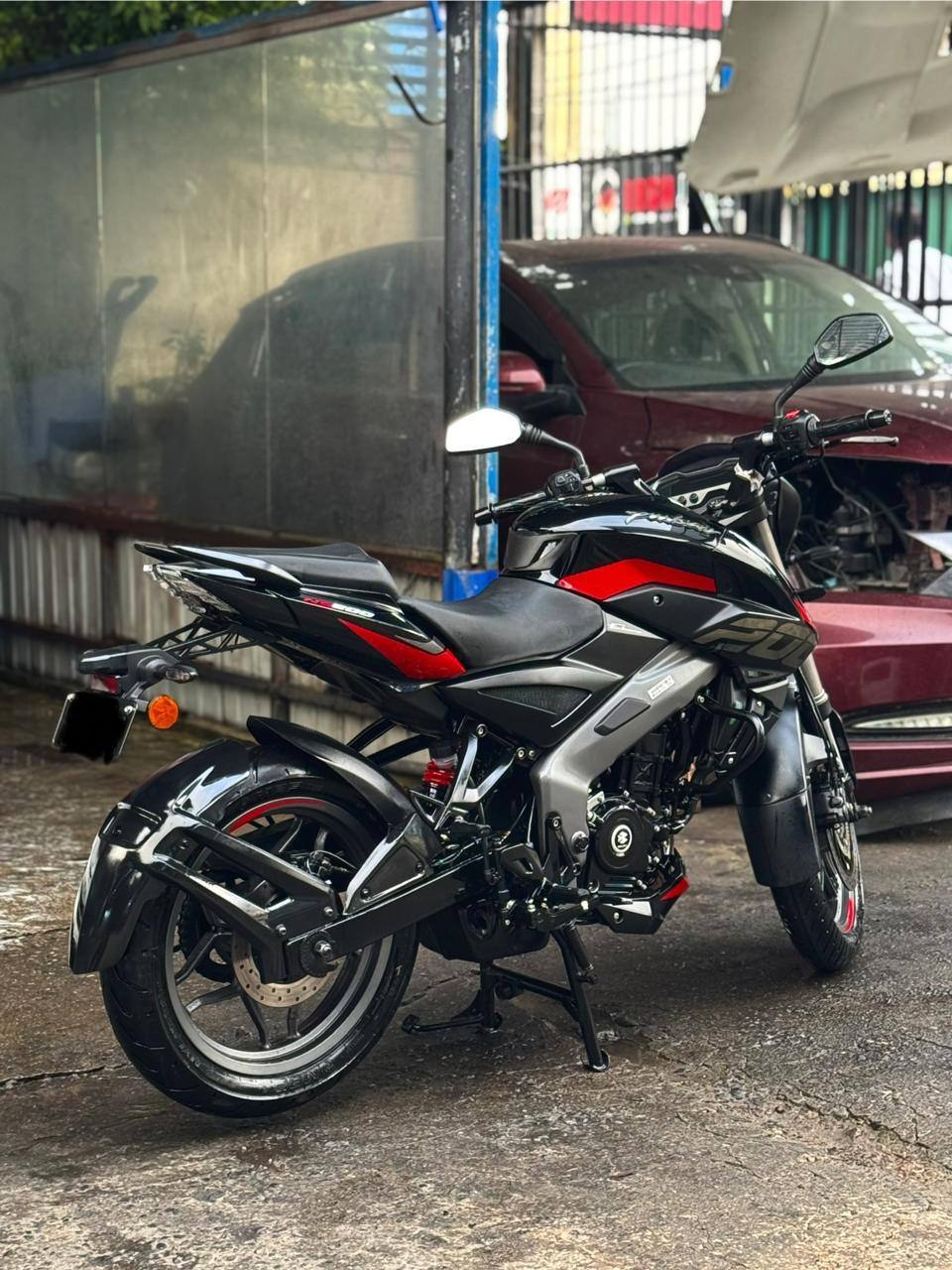 Bajaj Pulsar NS200 2025