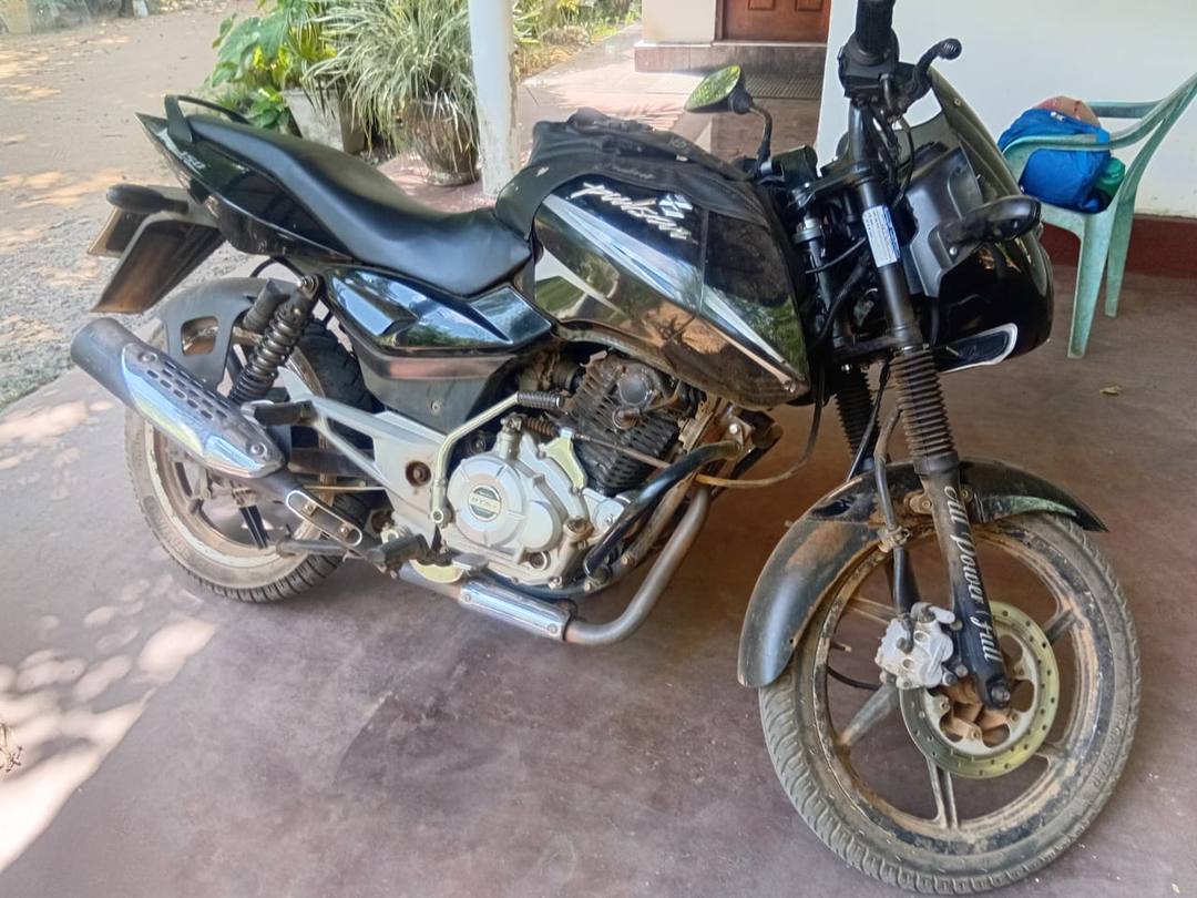 Bajaj Pulsar 150 2017