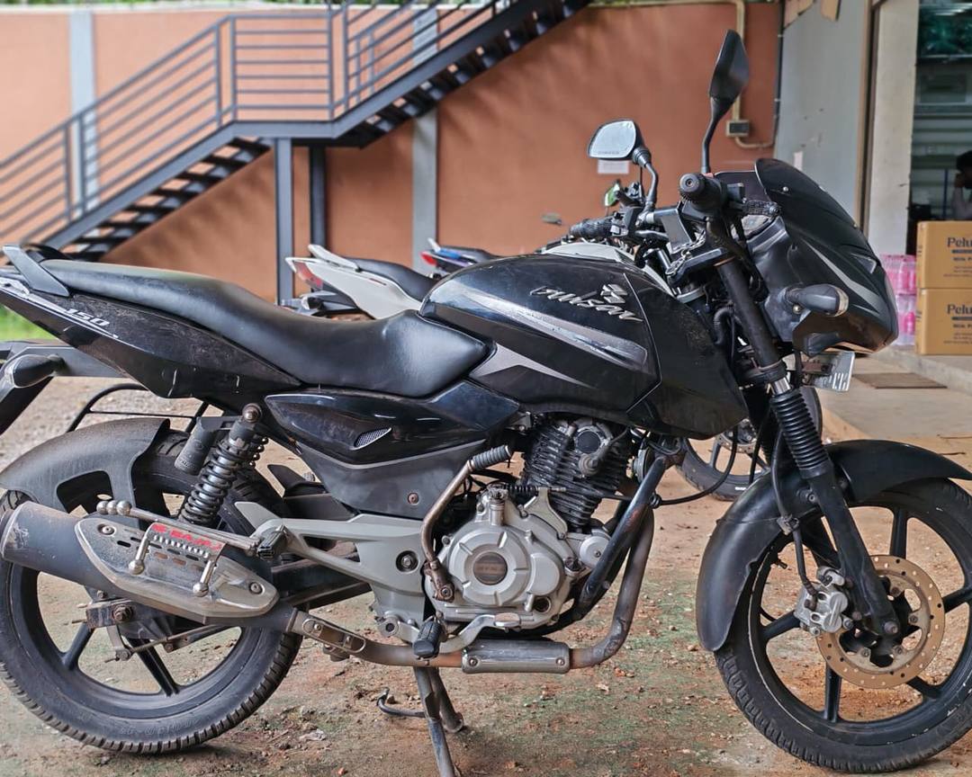 Bajaj Pulsar 150 2016